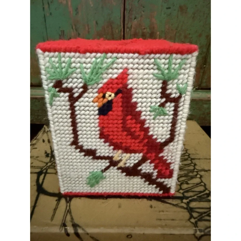 Vintage Tissue Kleenex Box Cover Needlepoint Acrylic Plastic Cardinals